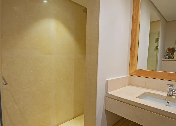 Ollystays Mangroovy 1br, Walk To & Pool Free Access Hurghada