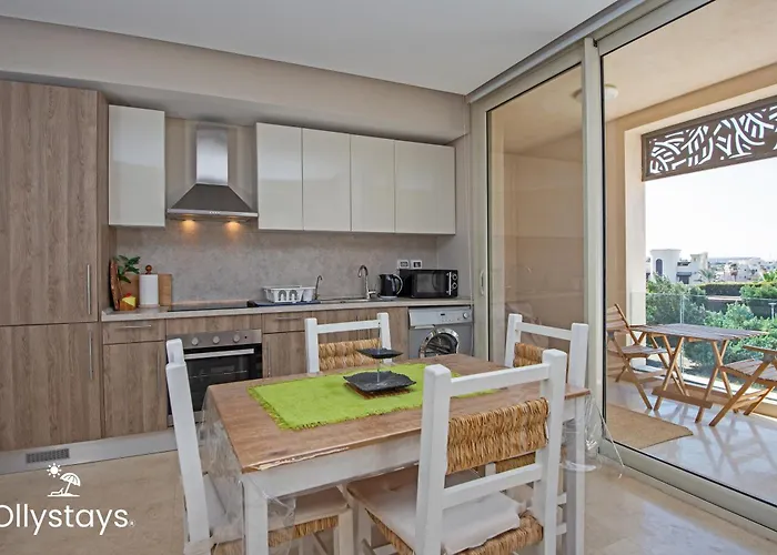 Ollystays Mangroovy 1br, Walk To & Pool Free Access Apartment
